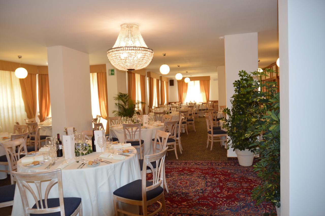 פינזולו Olympic Regina Hotel מראה חיצוני תמונה
