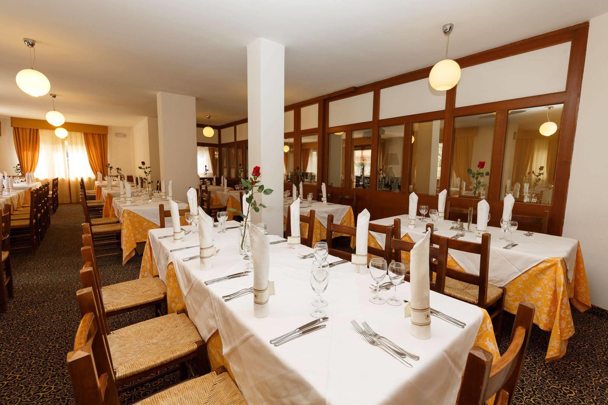 פינזולו Olympic Regina Hotel מראה חיצוני תמונה