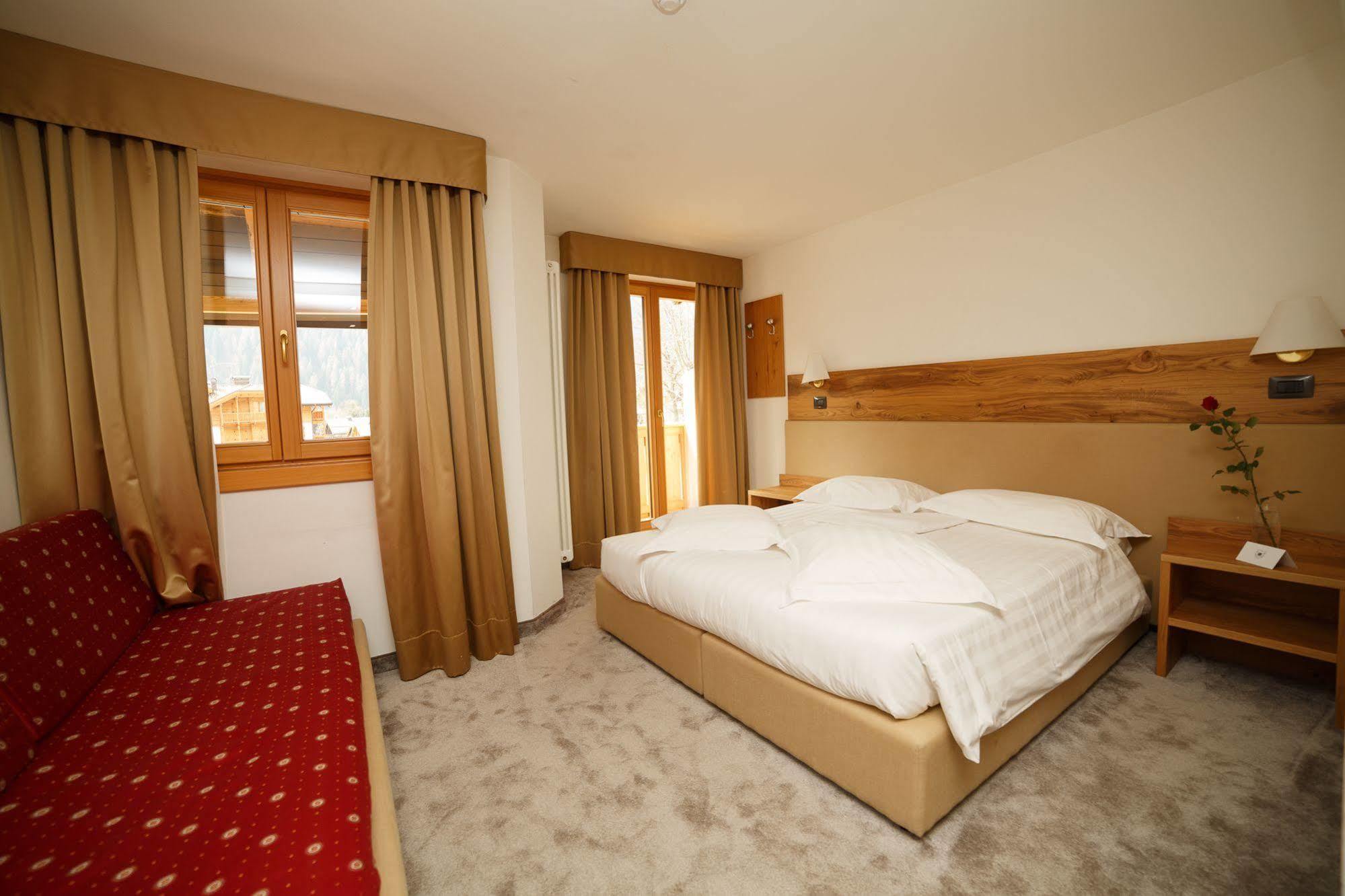 פינזולו Olympic Regina Hotel מראה חיצוני תמונה