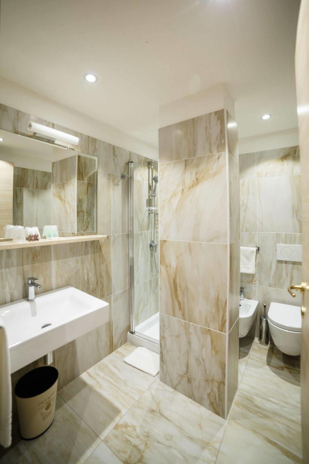 פינזולו Olympic Regina Hotel מראה חיצוני תמונה
